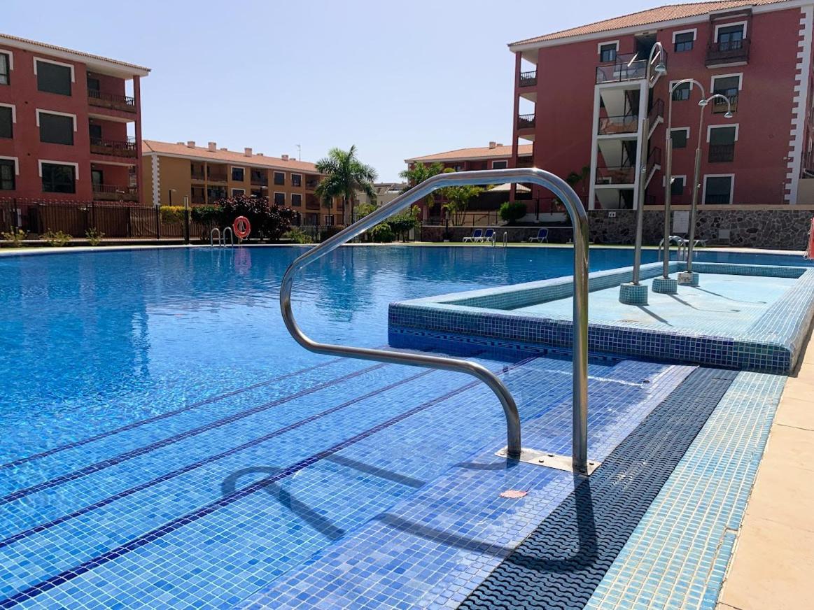 Luminoso Y Elegante, Piscinas Y Pistas De Padel Lägenhet Palm-mar Exteriör bild